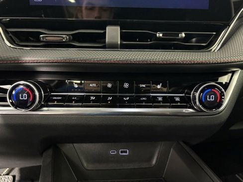 Used 2025 Chevrolet Equinox RS w/ LPO, Floor Liner Package image 14