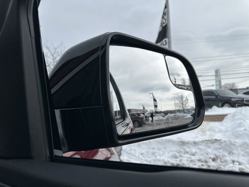 Used 2022 Jeep Grand Wagoneer Series III w/ Flexible Seating Group image 24