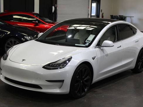 Used 2020 Tesla Model 3 Performance image 7