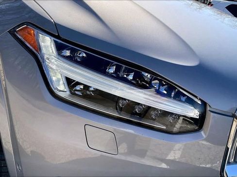 Certified 2023 Volvo XC90 B6 Ultimate w/ Protection Package image 32