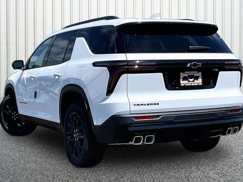 New 2026 Chevrolet Traverse LT w/ Driver Confidence Package FWD image 7