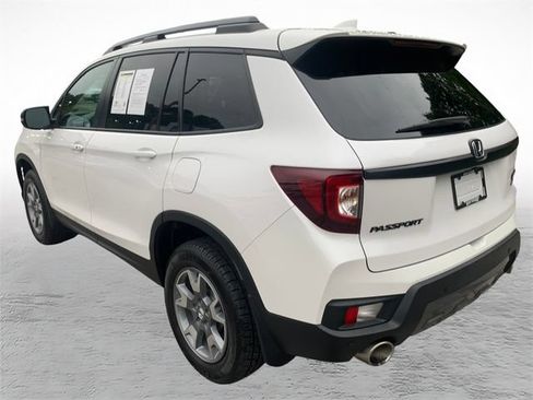 Used 2023 Honda Passport TrailSport image 5