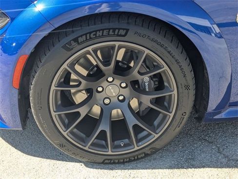 Used 2020 Dodge Charger SRT Hellcat w/ Carbon/Suede Interior Package image 13