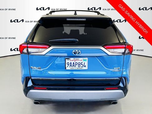 Used 2022 Toyota RAV4 XSE AWD/4WD image 6