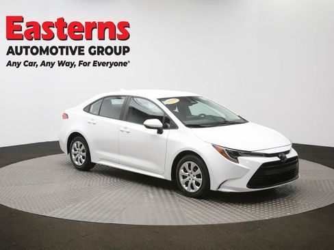 Used 2024 Toyota Corolla LE image 47