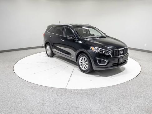 Used 2016 Kia Sorento AWD image 25