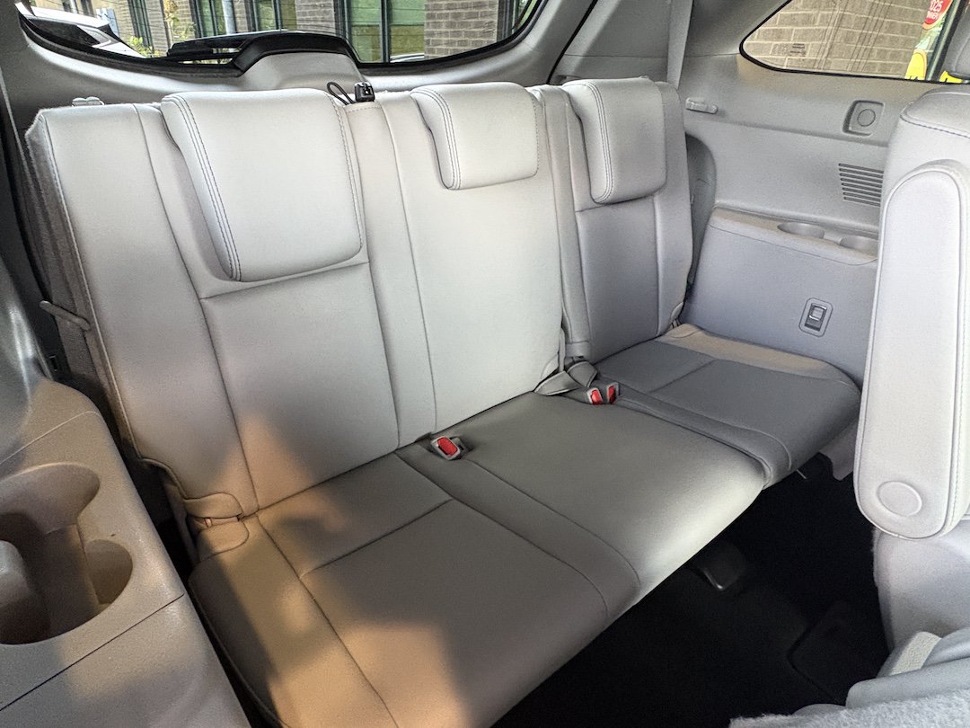 Used 2017 Toyota Highlander XLE AWD/4WD image 33