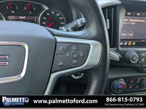 Used 2022 GMC Terrain SLT w/ Elevation Edition FWD image 27