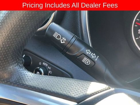 Used 2021 Chevrolet Blazer LT FWD image 31