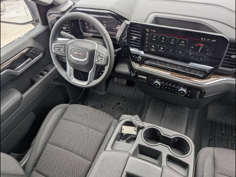 New 2026 GMC Sierra 1500 SLE w/ X31 Off-Road Package AWD/4WD image 19