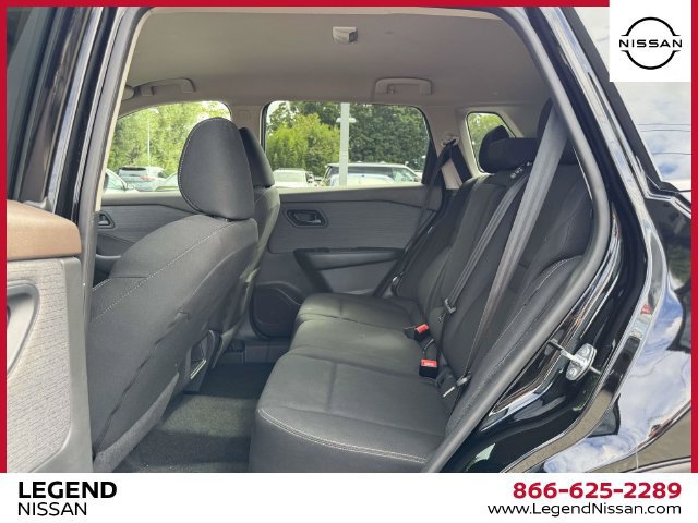 Used 2023 Nissan Rogue S AWD/4WD image 12