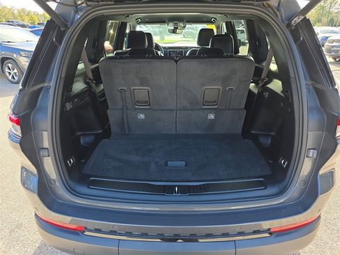 Used 2021 Jeep Grand Cherokee L Laredo image 37