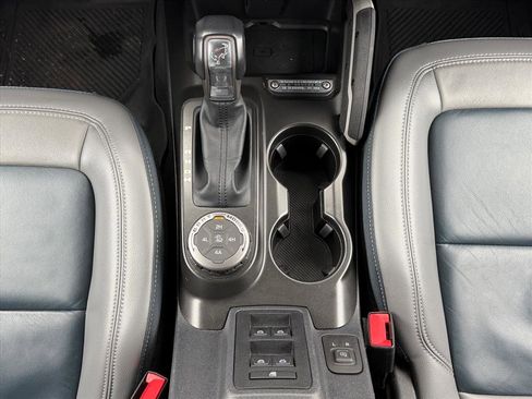 Used 2023 Ford Bronco Outer Banks w/ Sasquatch Package image 19