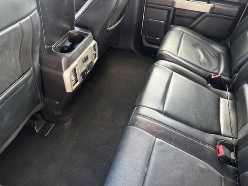 Used 2019 Ford F250 Lariat w/ Lariat Ultimate Package AWD/4WD image 6