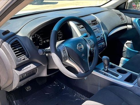 Used 2015 Nissan Altima 2.5 S w/ Power Driver Seat Package FWD image 14
