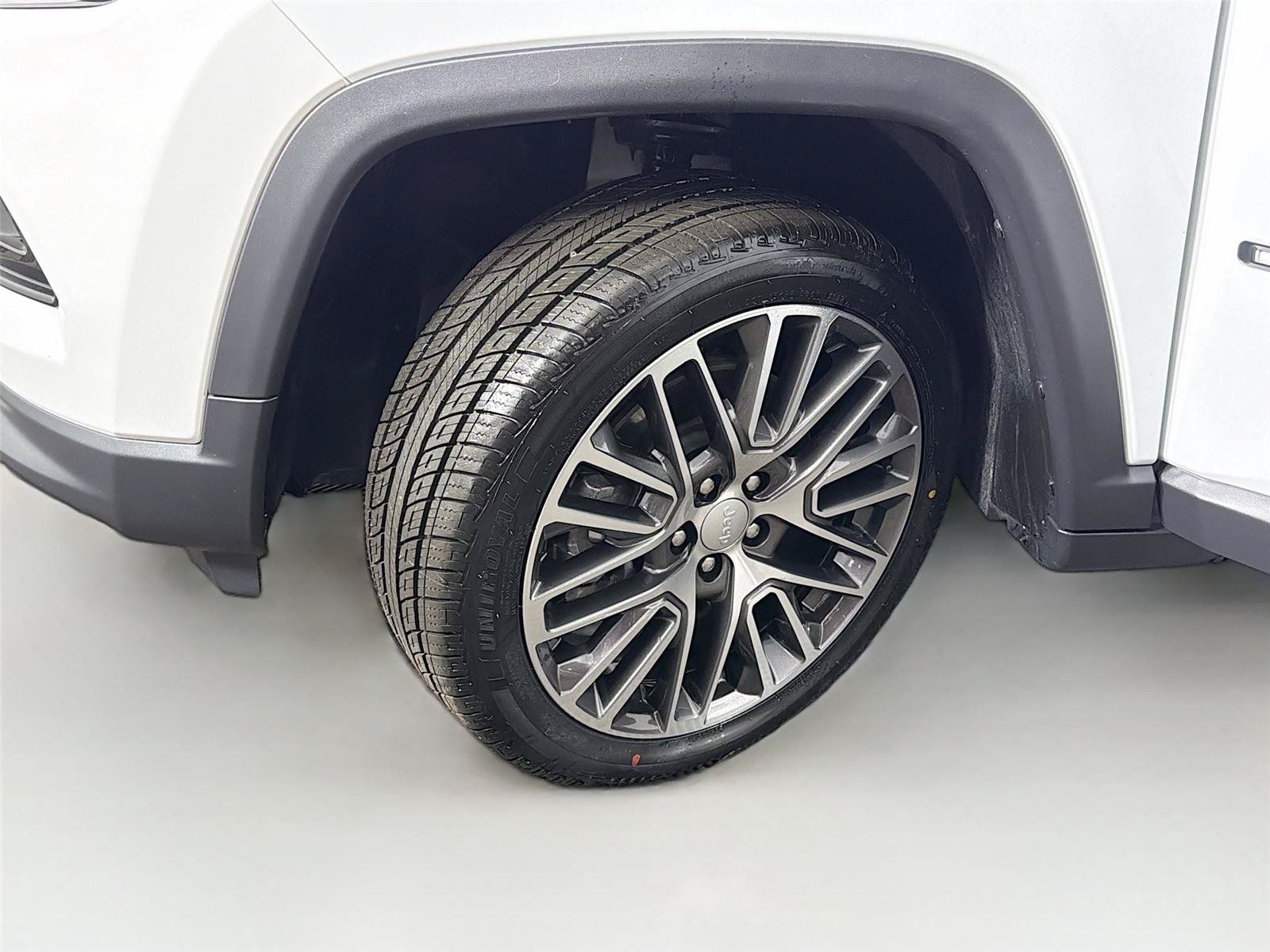 Used 2023 Jeep Compass Limited w/ Elite Group AWD/4WD image 37