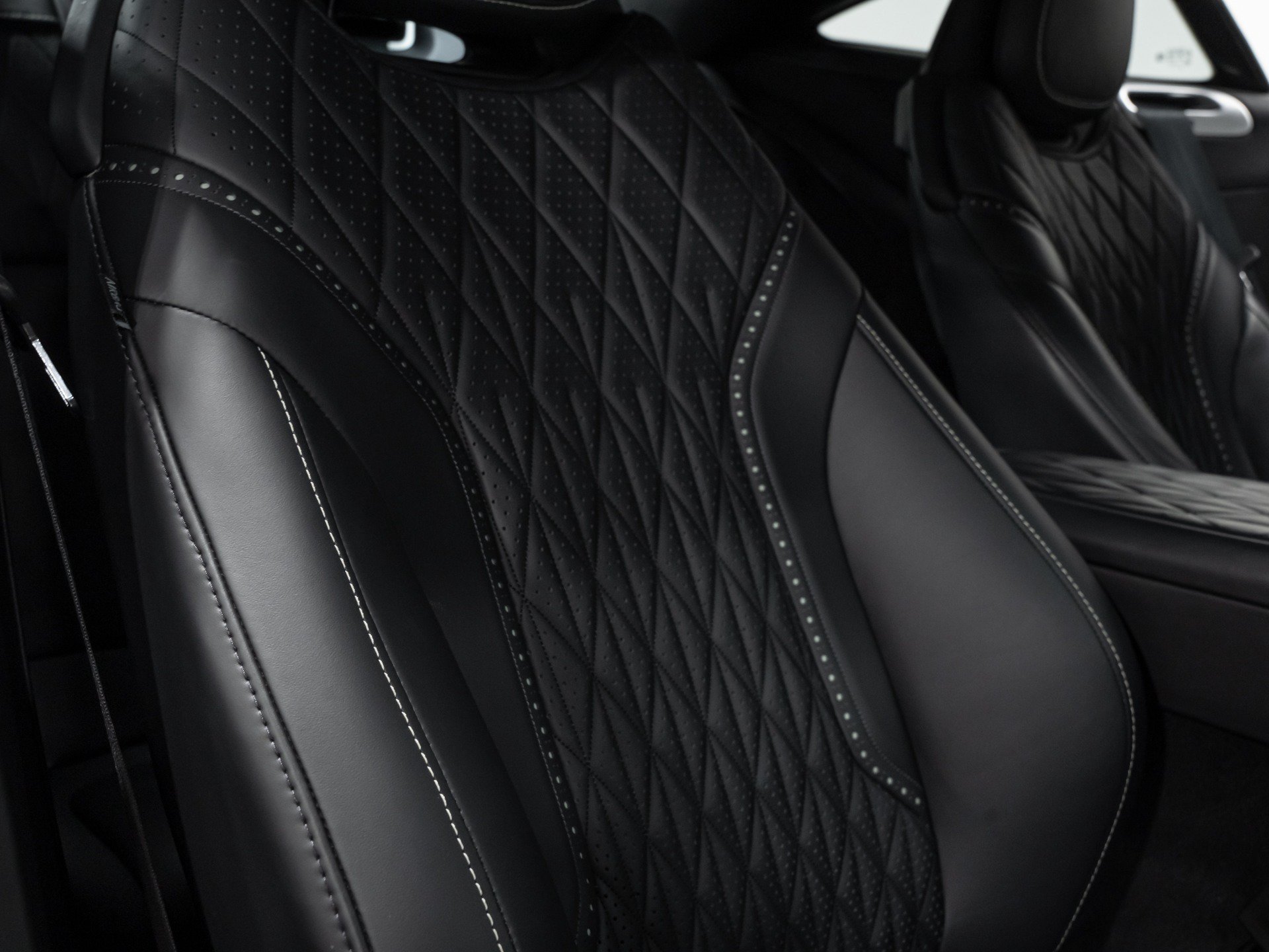 Used 2024 Aston Martin DB12 Coupe RWD image 67