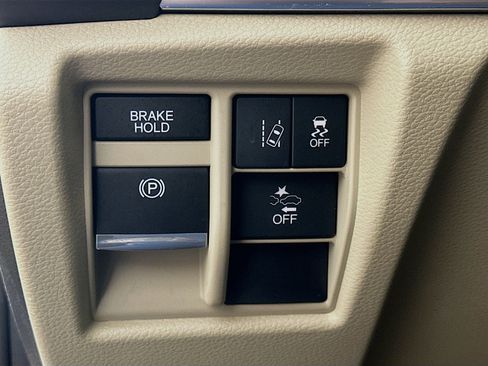 Used 2018 Acura MDX FWD image 16