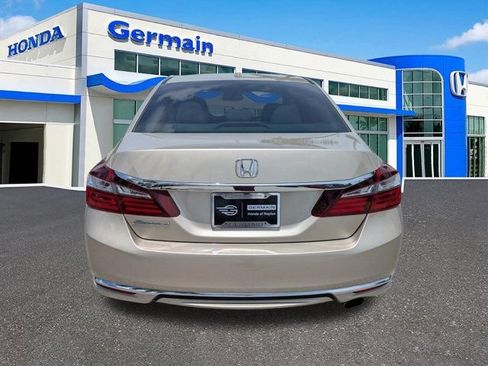 Used 2017 Honda Accord EX-L image 6