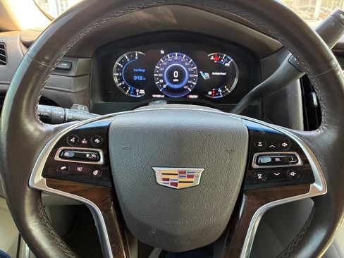 Used 2016 Cadillac Escalade ESV Premium AWD/4WD image 17