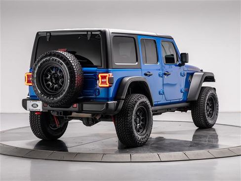 Used 2024 Jeep Wrangler Unlimited Rubicon AWD/4WD image 5