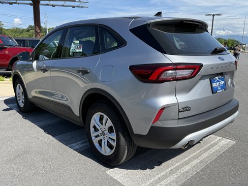Used 2023 Ford Escape AWD image 7