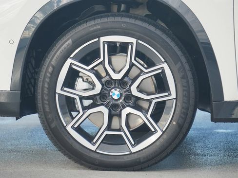 Used 2026 BMW X1 xDrive28i w/ Technology Package AWD/4WD image 5