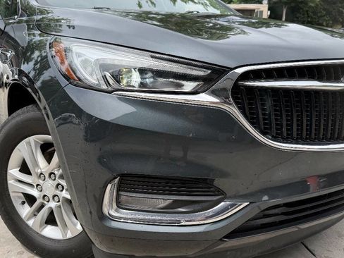 Used 2019 Buick Enclave Essence FWD image 4