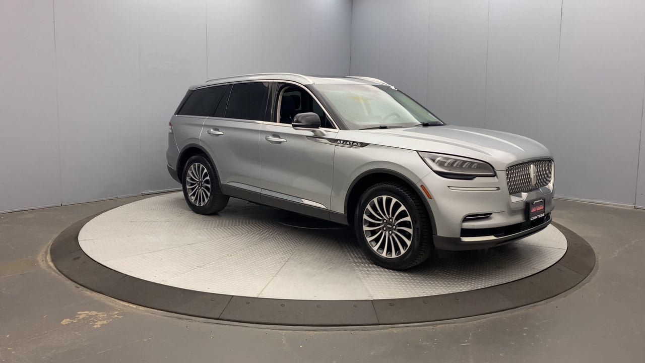 Used 2022 Lincoln Aviator AWD w/ Premium Package image 7