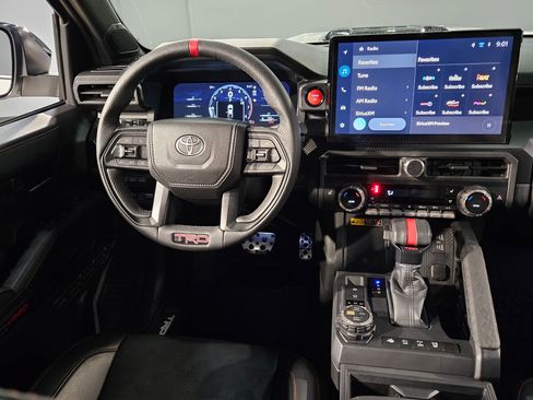 Used 2025 Toyota Tacoma TRD Pro image 9
