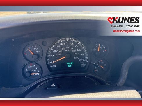 Used 2004 Chevrolet Express 3500 w/ Chrome Appearance Package RWD image 20