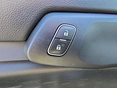 Used 2025 Ford Ranger XLT w/ Equipment Group 301A High image 8