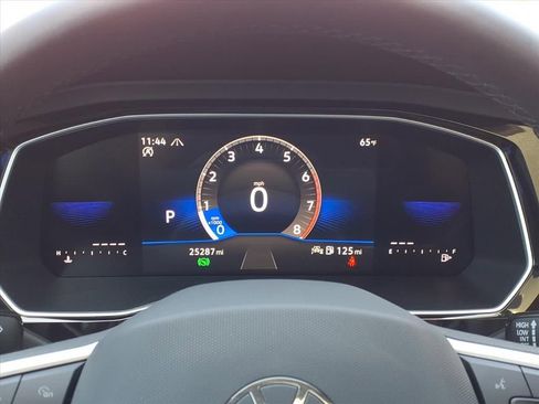 Used 2024 Volkswagen Jetta SE w/ Panoramic Sunroof Package image 28