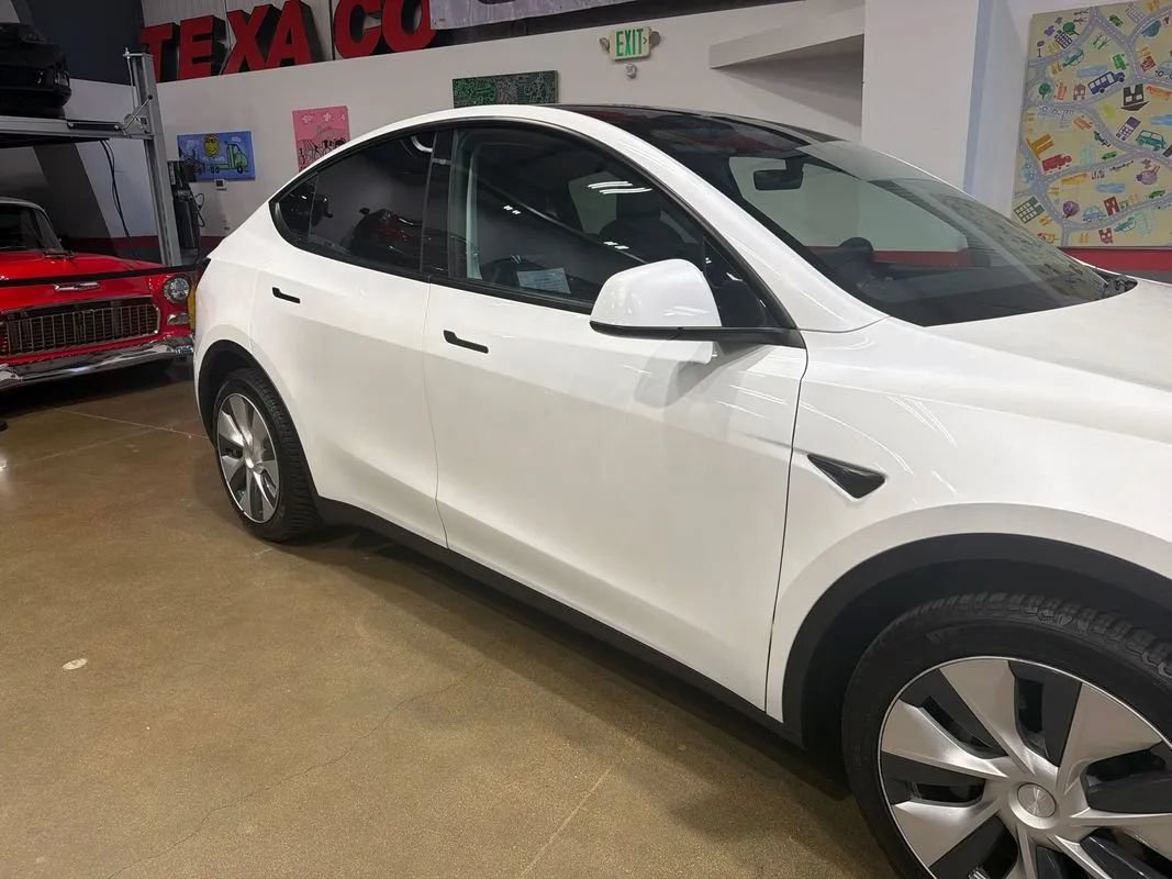 Used 2020 Tesla Model Y Long Range AWD/4WD image 73