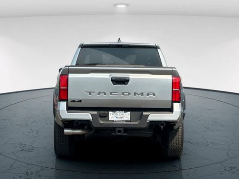 Used 2024 Toyota Tacoma TRD Off-Road AWD/4WD image 7