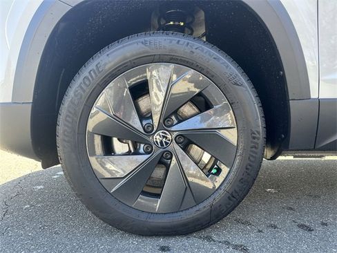 New 2026 Volkswagen Taos S image 11