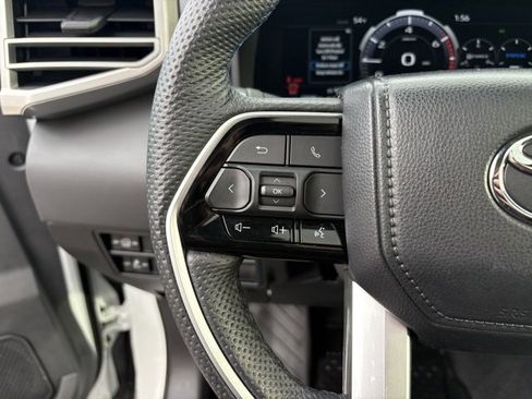 Used 2025 Toyota Sequoia Platinum image 36