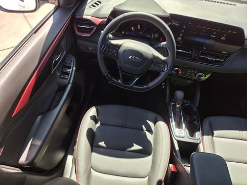 Certified 2024 Chevrolet TrailBlazer RS w/ Driver Confidence Package image 12