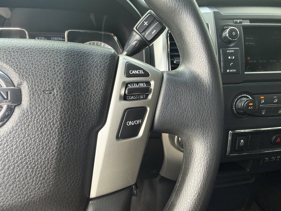 Used 2019 Nissan Titan SV RWD image 20