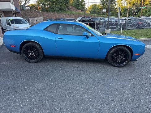 Used 2018 Dodge Challenger SXT w/ Blacktop Package RWD image 3