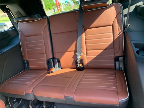 Used 2023 GMC Yukon Denali Ultimate AWD/4WD image 26