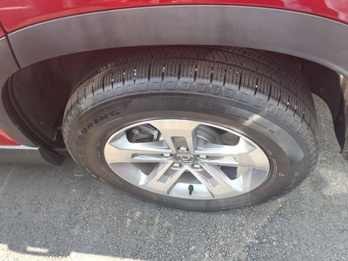 Used 2025 Honda Pilot EX-L image 6