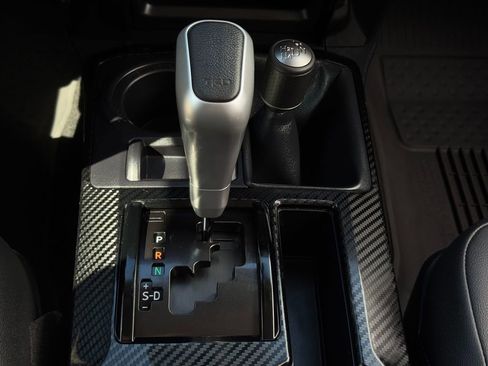 Certified 2024 Toyota 4Runner TRD Off-Road Premium w/ Off Road Premium Plus Package AWD/4WD image 24