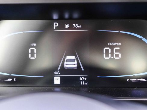 New 2025 Hyundai Elantra Sport image 19