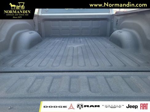 Used 2025 RAM 2500 Big Horn AWD/4WD image 19