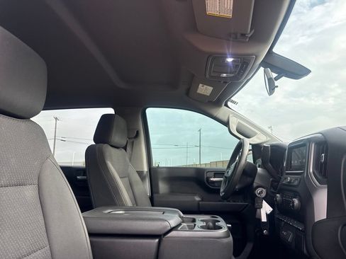 Used 2022 Chevrolet Silverado 1500 Custom RWD image 29