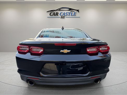 Used 2023 Chevrolet Camaro LT image 9