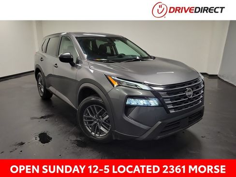 Used 2024 Nissan Rogue S AWD/4WD image 1