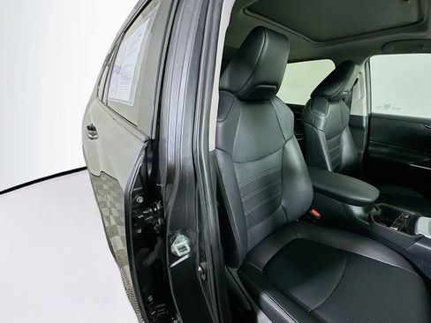 Used 2024 Toyota RAV4 XLE Premium image 28