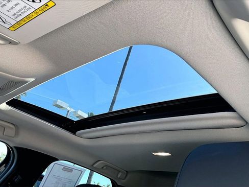 Used 2025 MAZDA CX-30 AWD 2.5 S w/ Preferred Package image 12